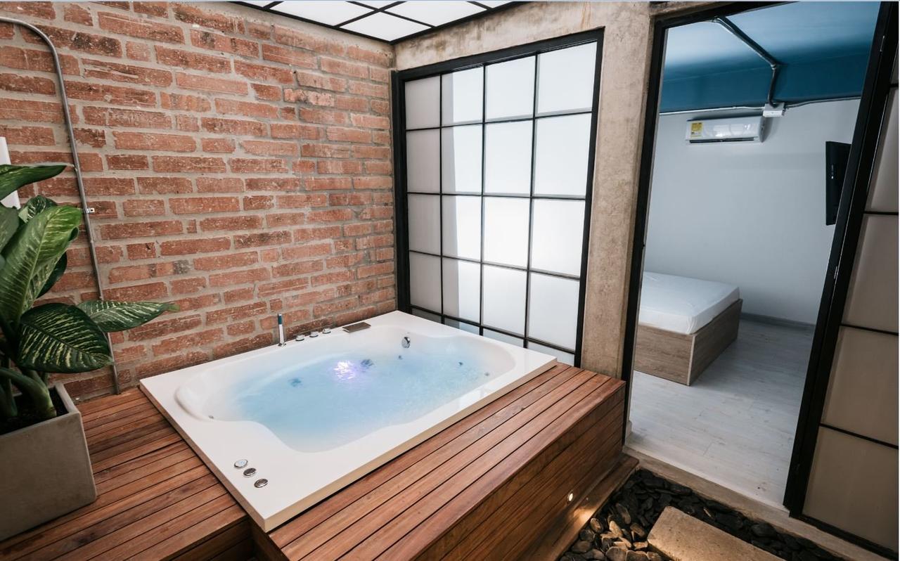 Aparthotel Soy Local Provenza Medellín Esterno foto