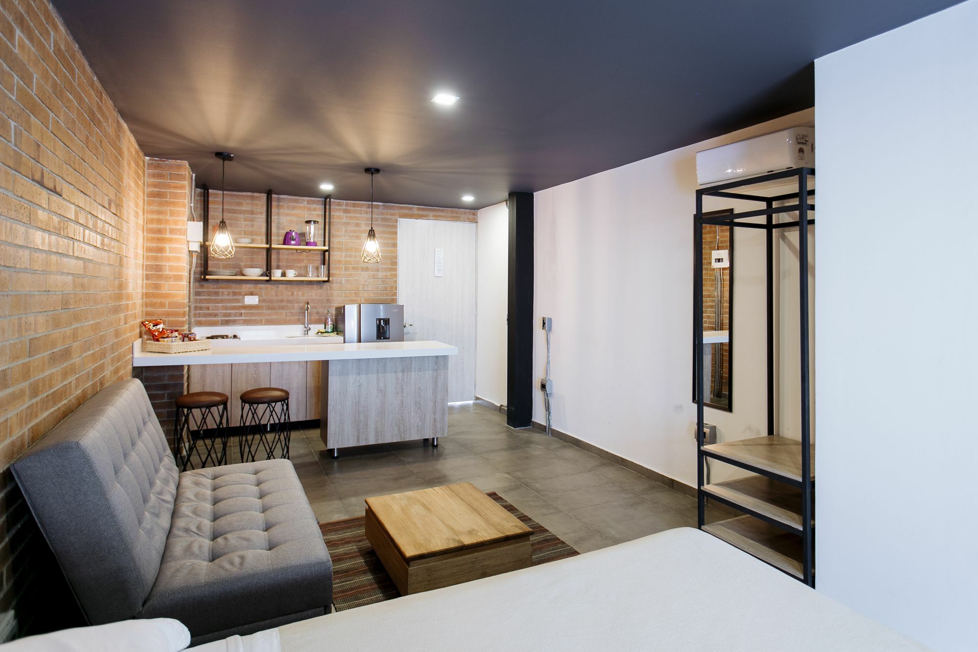 Aparthotel Soy Local Provenza Medellín Esterno foto